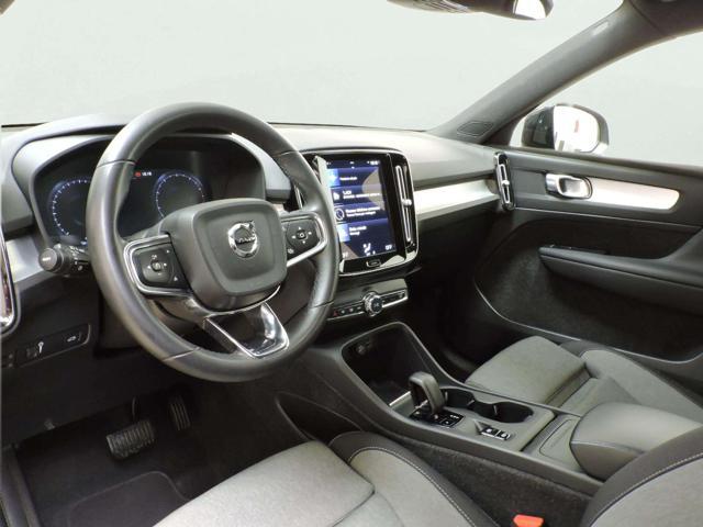 VOLVO XC40 T2 automatico Essential