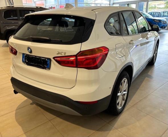 BMW X1 sDrive18i Advantage benzina