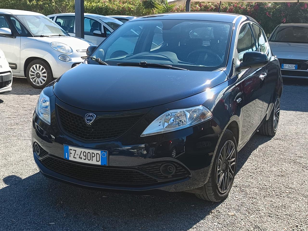 Lancia Ypsilon 2020 - 1.2 BENZINA OK NEOP. LB AUTOMOBILI