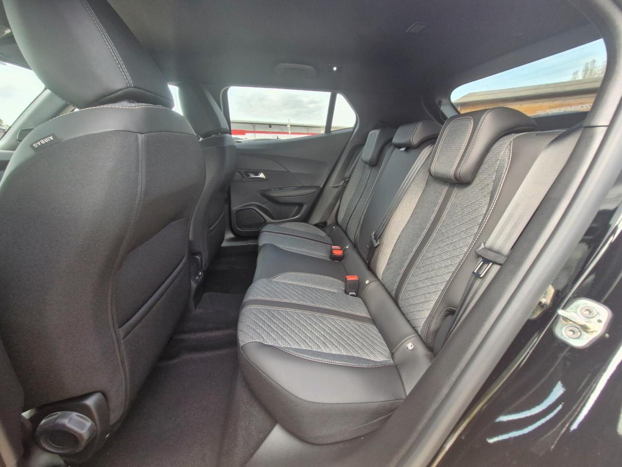 Peugeot 2008 Allure Pack KM 0