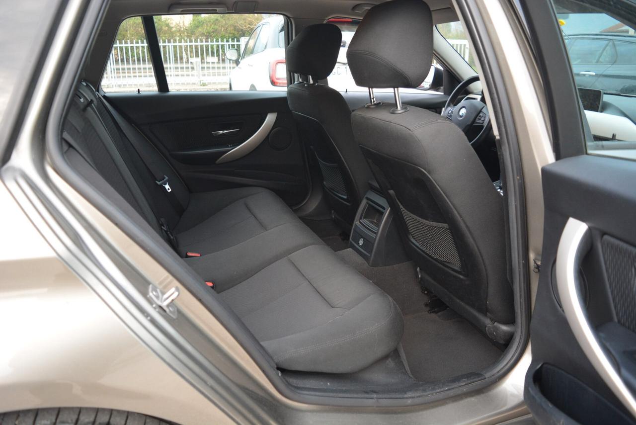 Bmw 318 318d Touring Business automatica