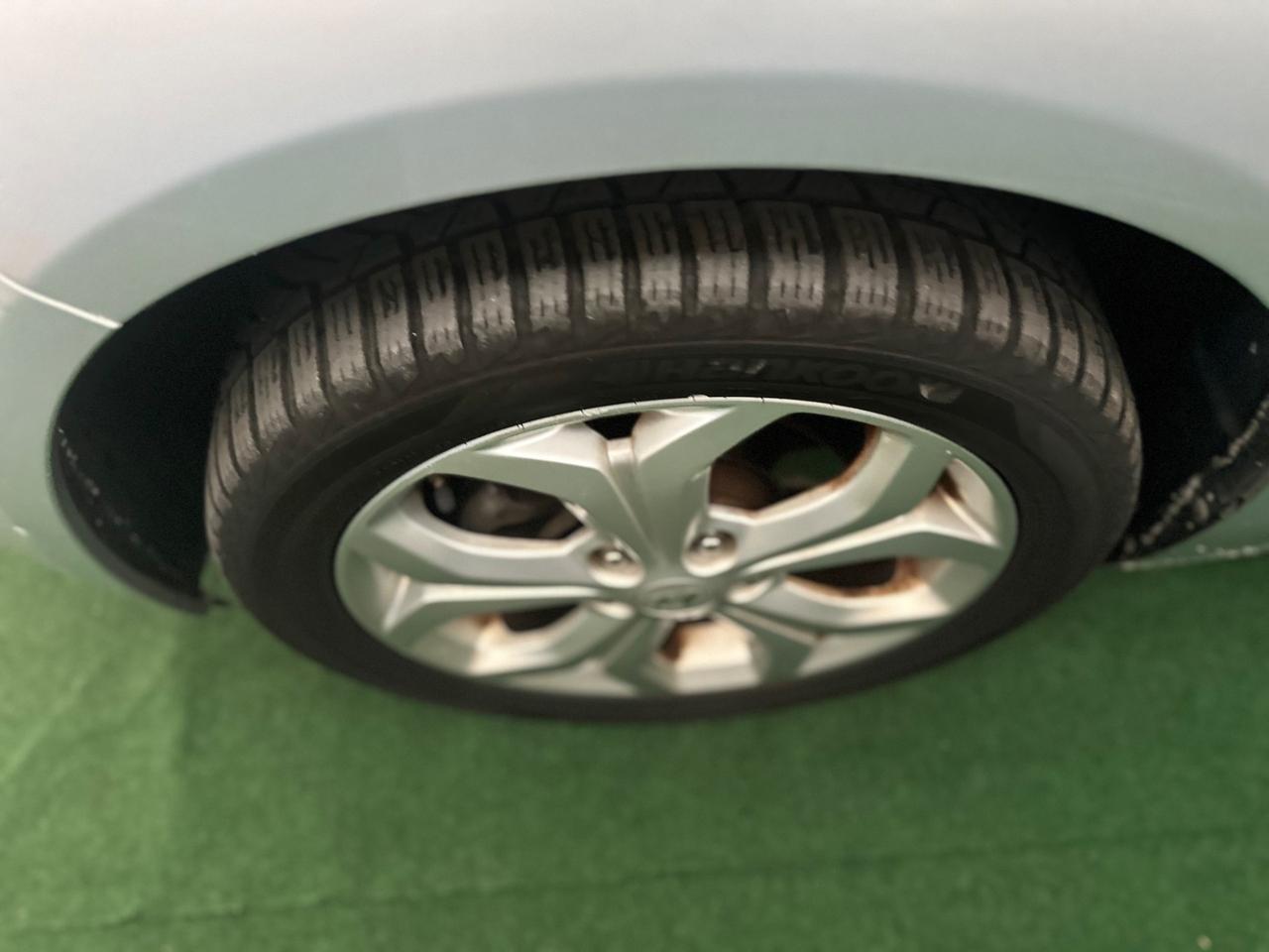 Hyundai iX20 1.6 125 CV Comfort/ok neopatentati benzina