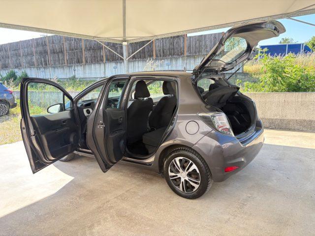 TOYOTA Yaris 1.5 Hybrid 5 porte Lounge AUTOMATICA OK NEOPATENTA