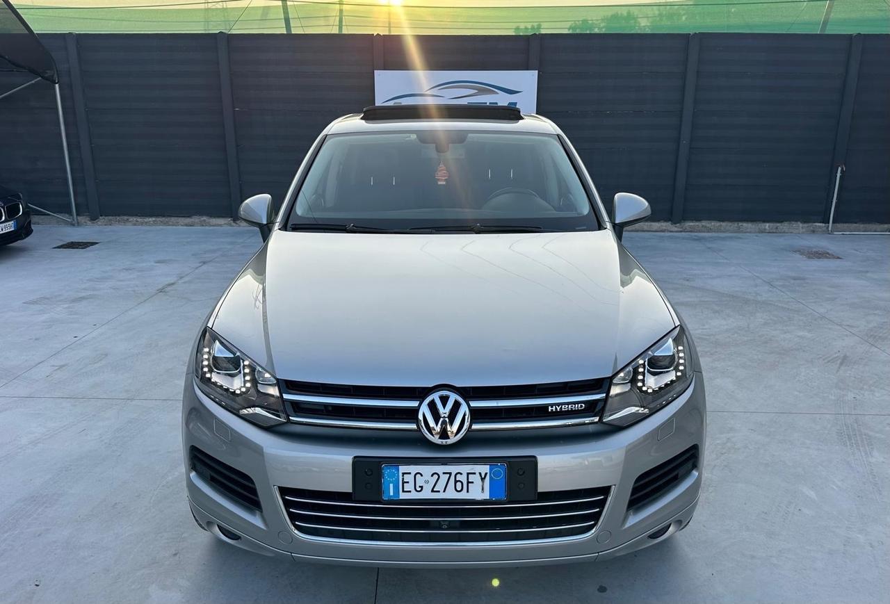 Volkswagen Touareg 3.0 TSI Tiptronic Hybrid