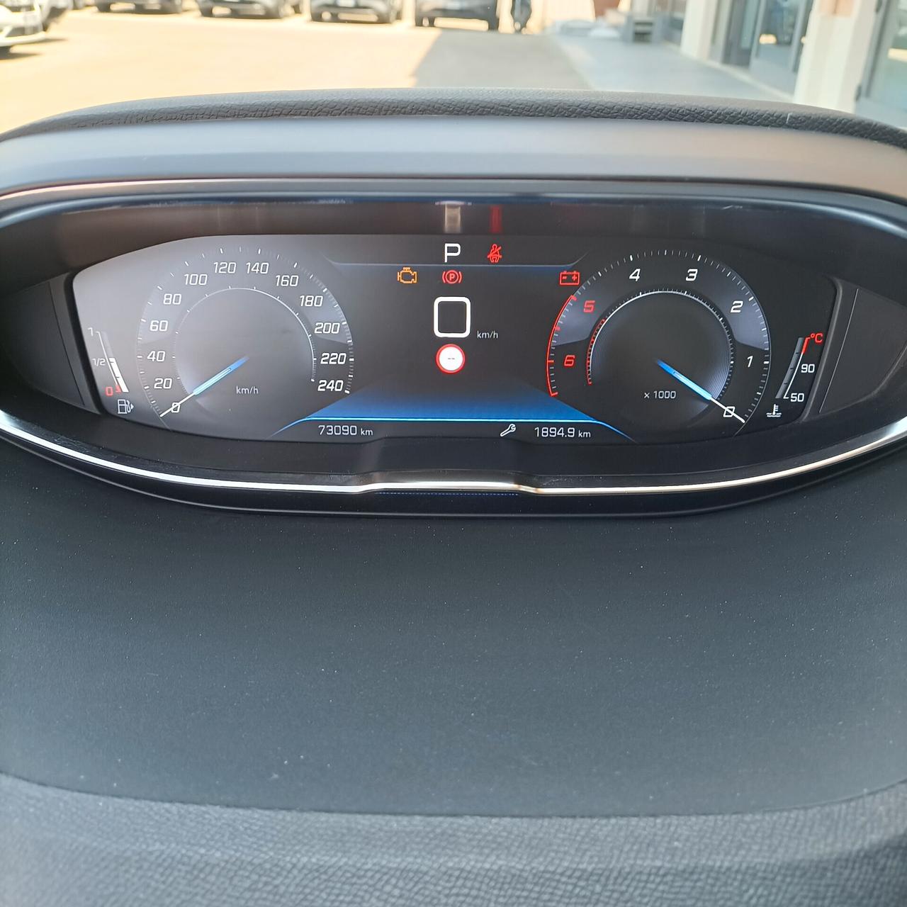 Peugeot 3008 BlueHDi 130 S&S EAT8 Business