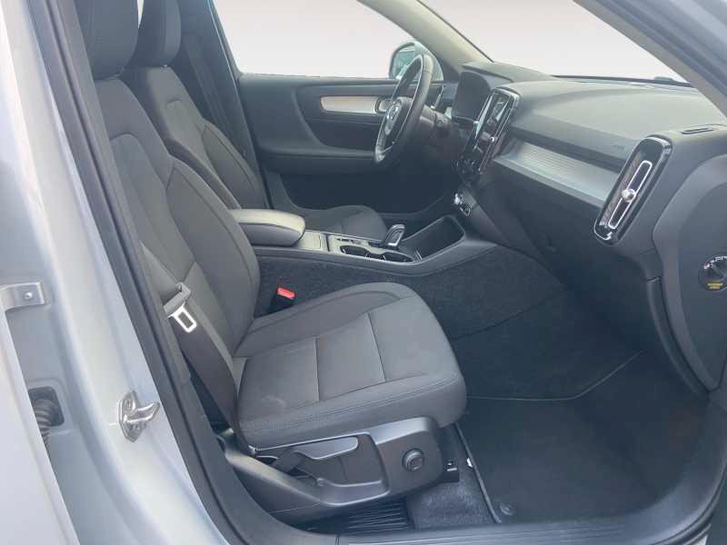 VOLVO XC40 1.5 t2 Momentum Pro AuTo