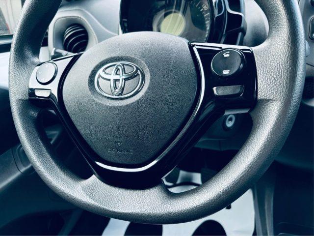 TOYOTA Aygo Connect 1.0 72 CV 5 porte *UNICO PROPRIETARIO*