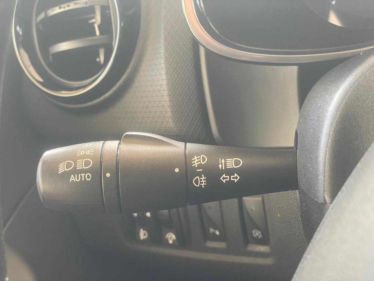 Renault Clio dCi 8V 75 CV Start&Stop 5 porte Energy Intens