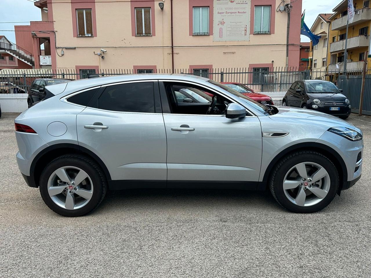 JAGUAR E-PACE SE 2.0D I4 163 CV AWD AUTO NAVI KAMERA MATRIX
