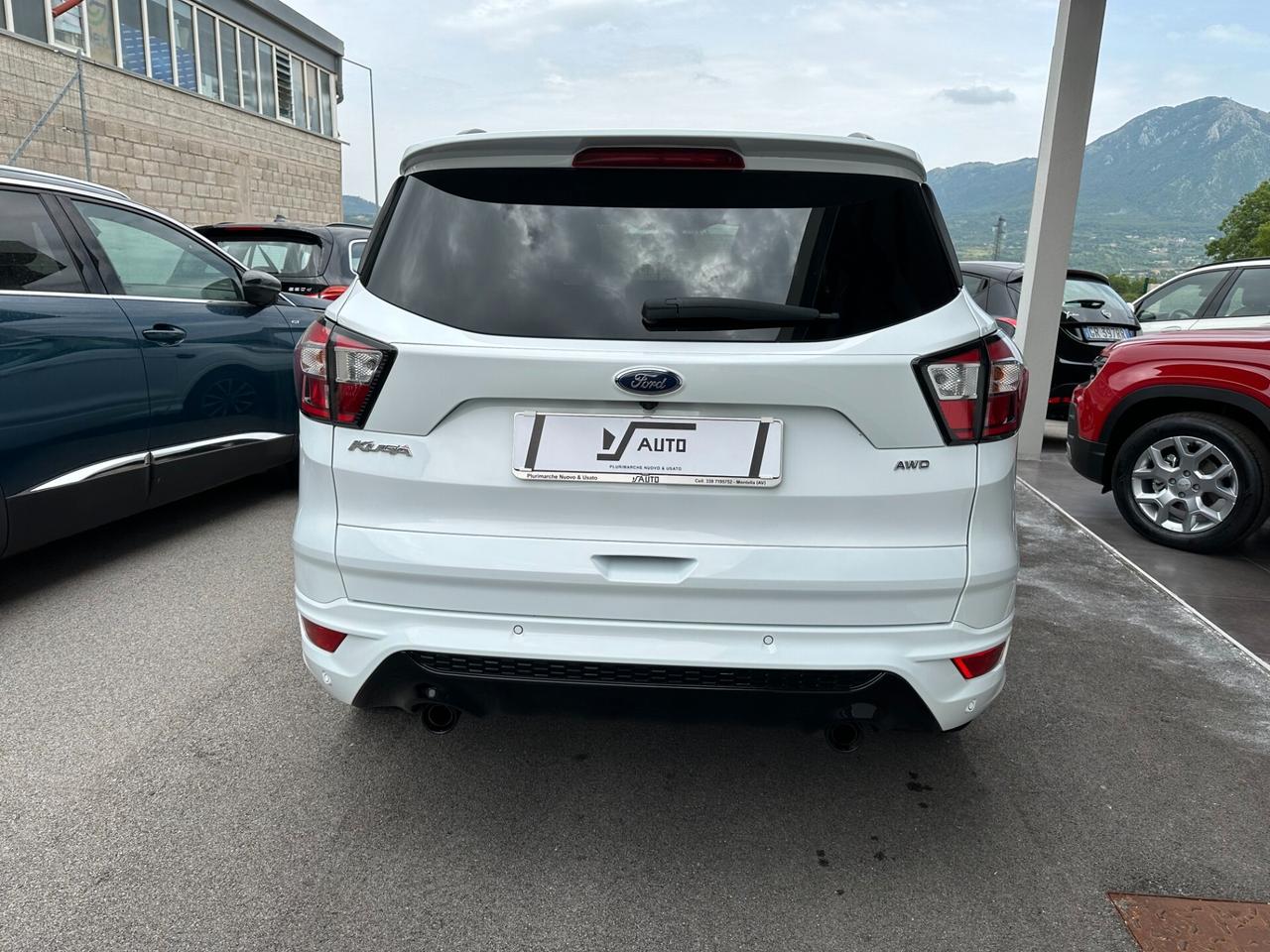 Ford Kuga 2.0 TDCI 180 CV S&S 4WD Powershift ST-Line