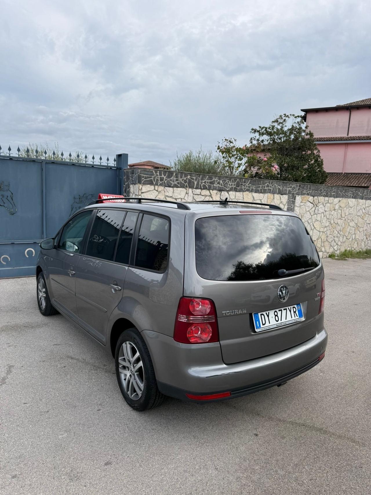 Volkswagen Touran 1.4 16V TSI 150CV Highline Ecofuel 7 posti