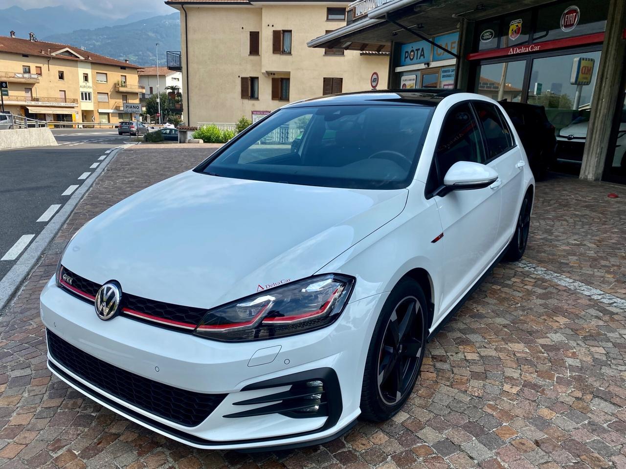Volkswagen Golf GTI Performance 2.0 230 CV TETTO HONEY COMB KEY LESS