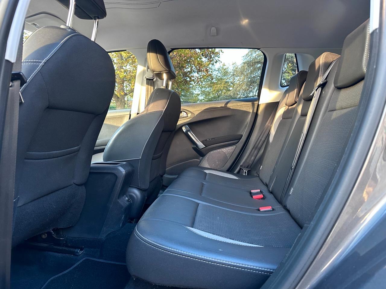 Peugeot 2008 BlueHDi 120 S&S Allure