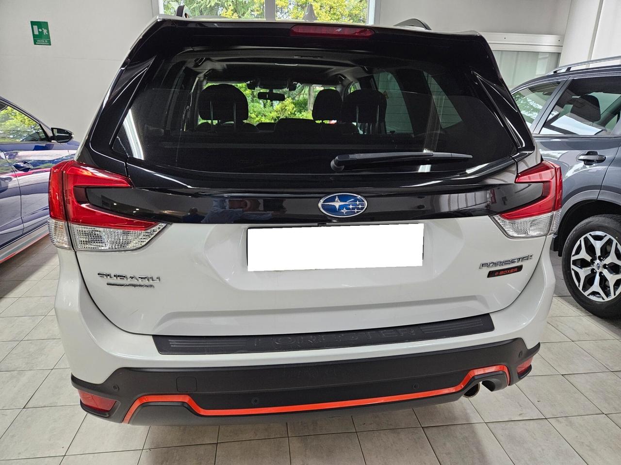 Subaru Forester 2.0 e-Boxer MHEV CVT Lineartronic 4dventure GANCIO TRAINO