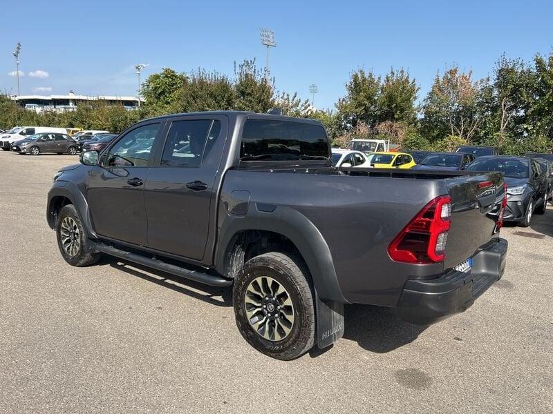 Toyota Hilux Hilux 2.8 D-4D A/T 4WD 4 porte Double Cab GR SPORT IVA COMPRESA