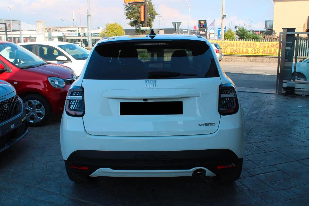 Fiat 600 1.2 hybrid La Prima 110cv AUTOMATICA