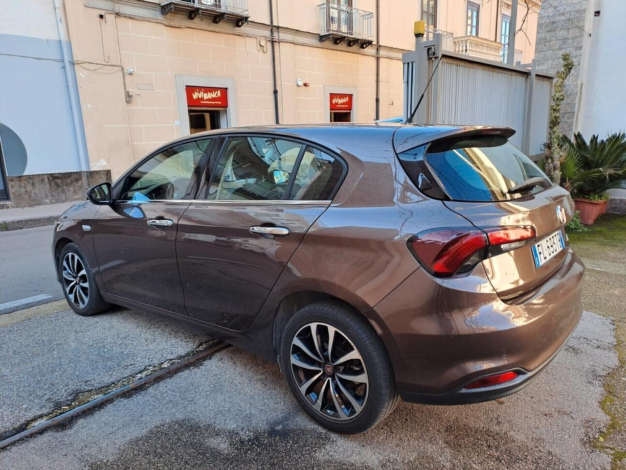 Fiat Tipo 1.6 Mjt Lounge tagliandata