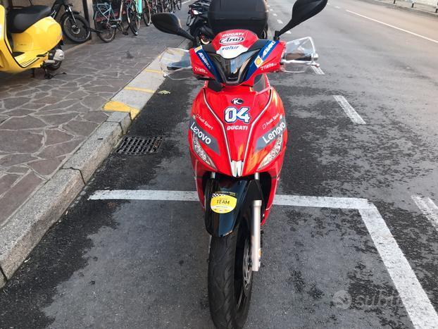 Kymco People 125i Ducati MotoGP Dovi04
