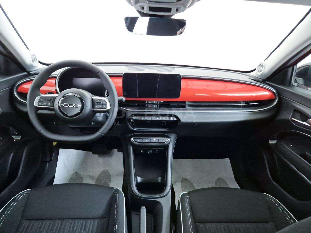 Fiat 600 1.2 hybrid 110cv auto