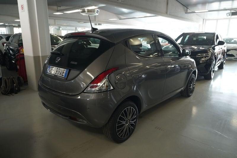 Lancia Ypsilon III 2021 1.0 firefly hybrid Gold s&s 70cv