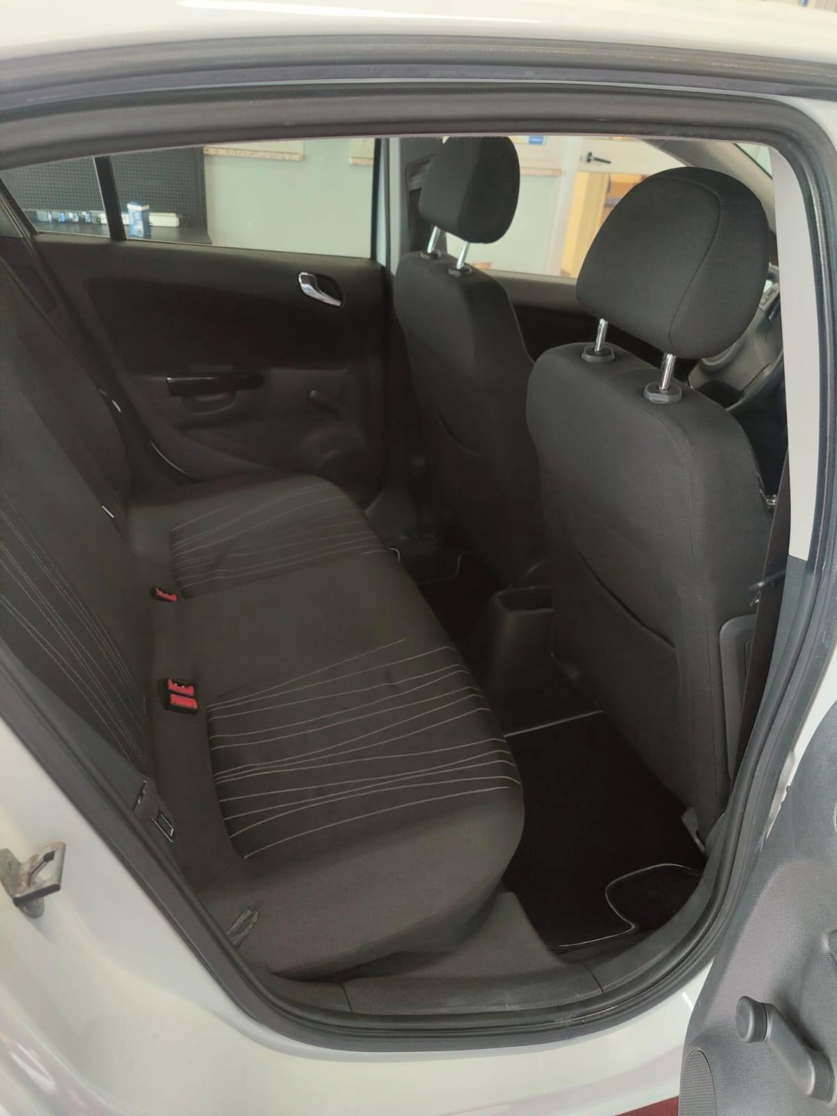 Opel Corsa 1.2 5 porte Easytronic Enjoy