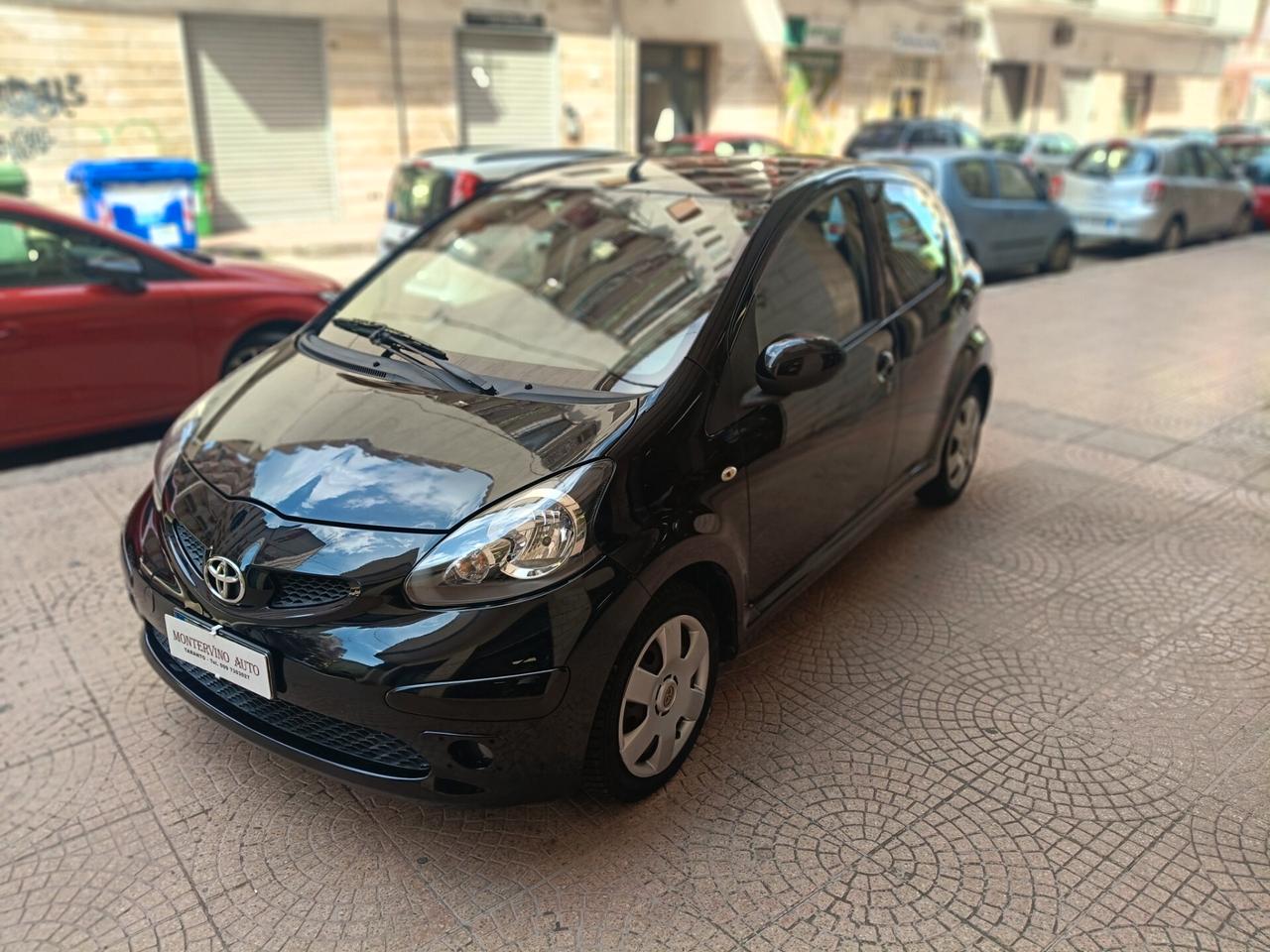 TOYOTA AYGO 1.0 5PORTE-NEOPATENTATI-Euro3890
