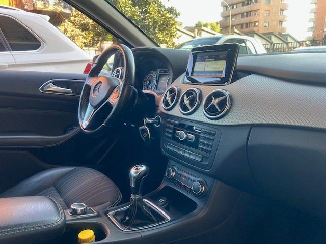 MERCEDES-BENZ B 180 CDI Premium