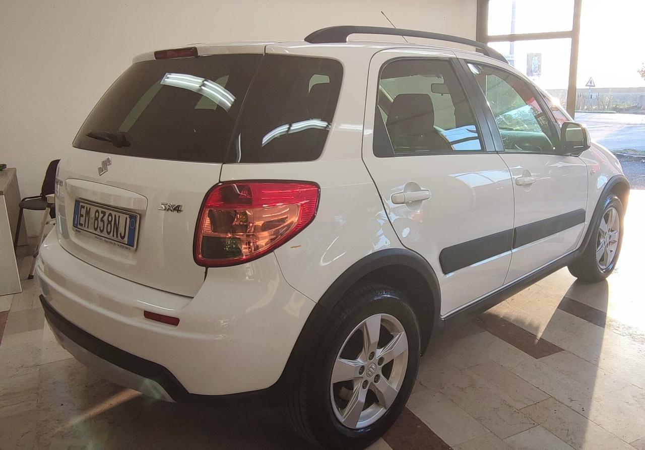 Suzuki SX4 1.5 16V Outdoor Line -GPL-