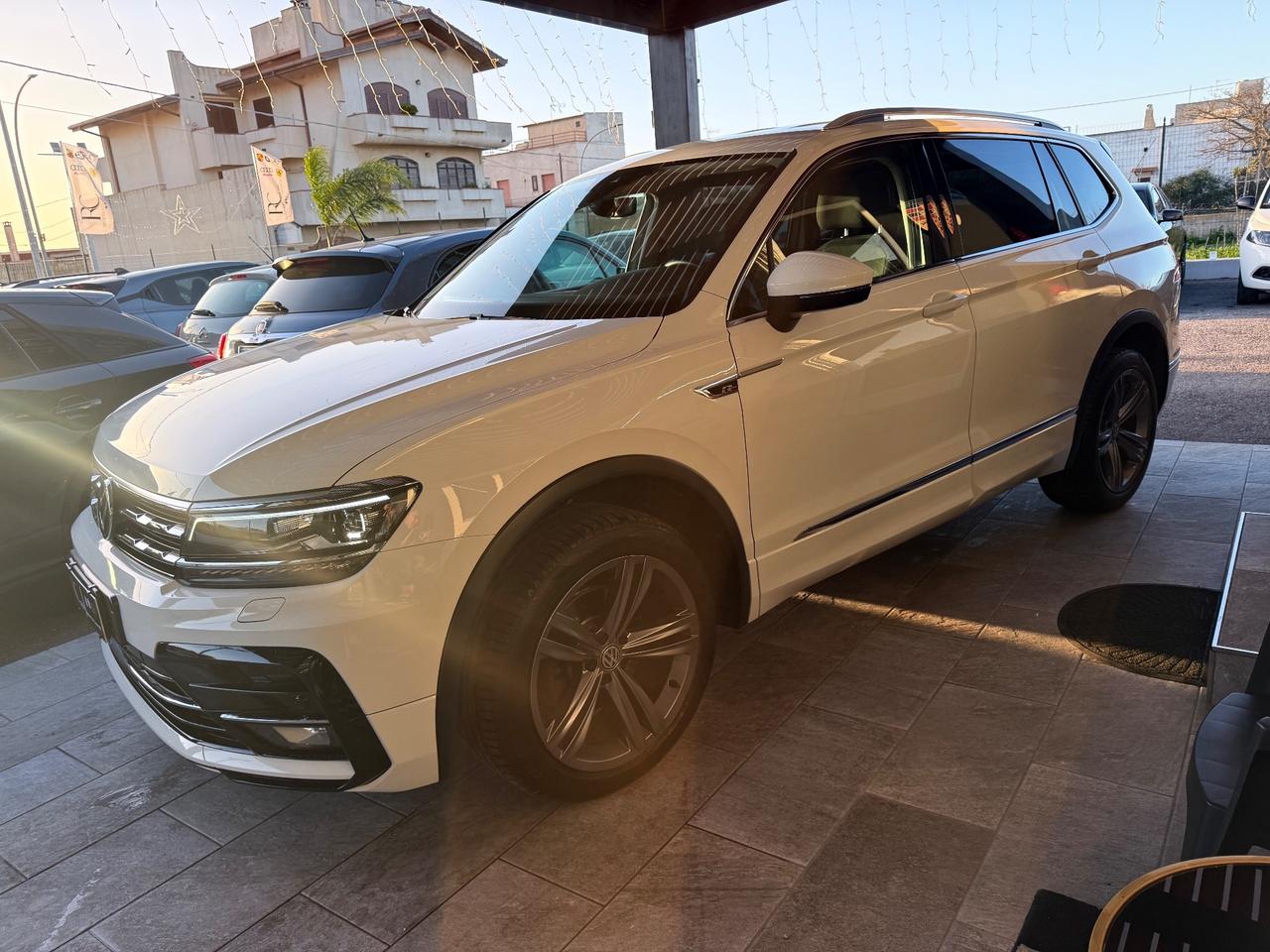 Volkswagen Tiguan Allspace 2.0 BiTDI SCR DSG 4MOT. Advanced R-Line BMT