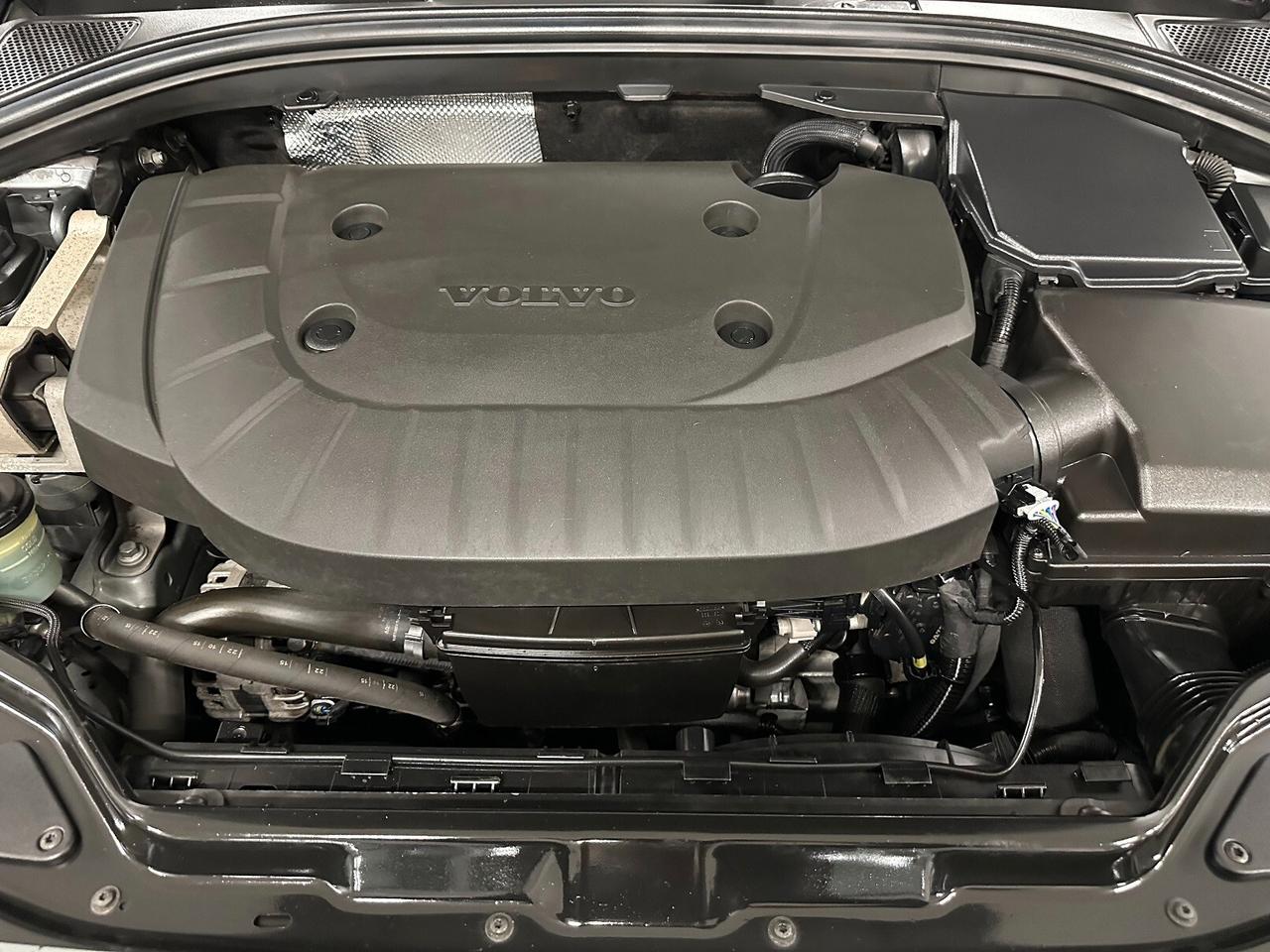 Volvo XC 60 XC60 D4 AWD Geartronic Business AUTOCARRO N1