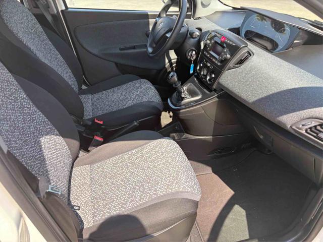 LANCIA Ypsilon 1.0 FireFly 5 porte S&S Hybrid Ecochic Gold