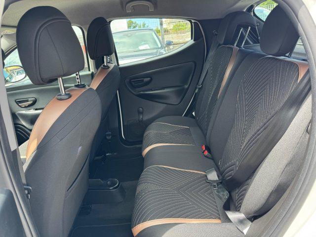 LANCIA Ypsilon 1.0 5 p S&S Alberta Ferretti Hybrid