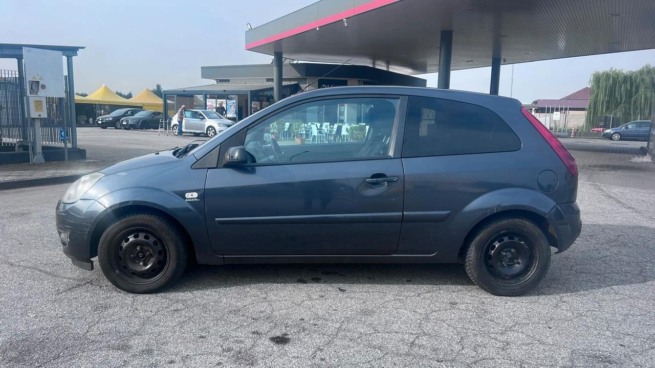 Ford Fiesta 1.4 TDCi 5p. Ghia
