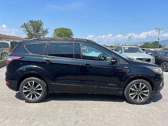 Ford Kuga 1.5 TDCI 120 CV S&S 2WD ST-Line