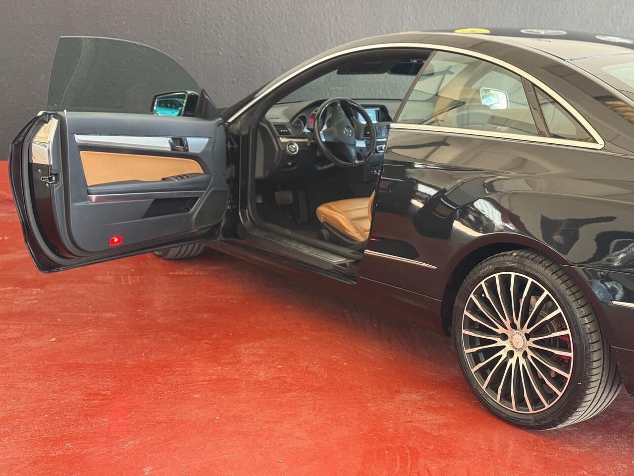 Mercedes-benz E 220 CDI BlueEFFICIENCY Avantgarde