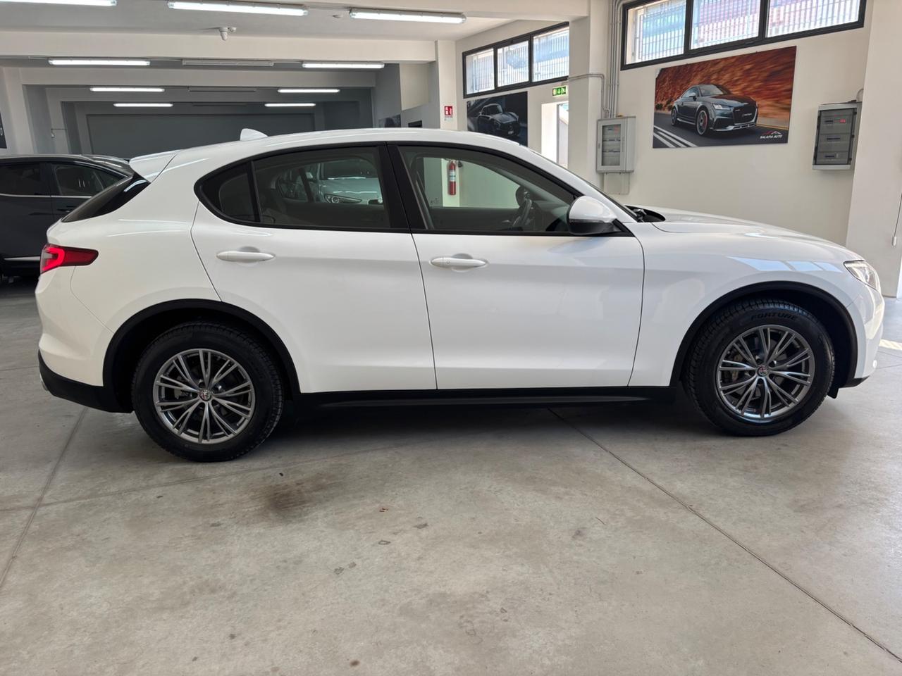 Alfa Romeo Stelvio 2.2 Turbodiesel 160 CV RWD Business