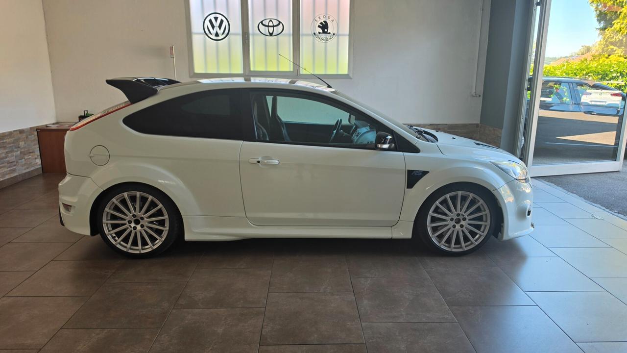 Ford Focus 2.5T (305CV) 3p. RS