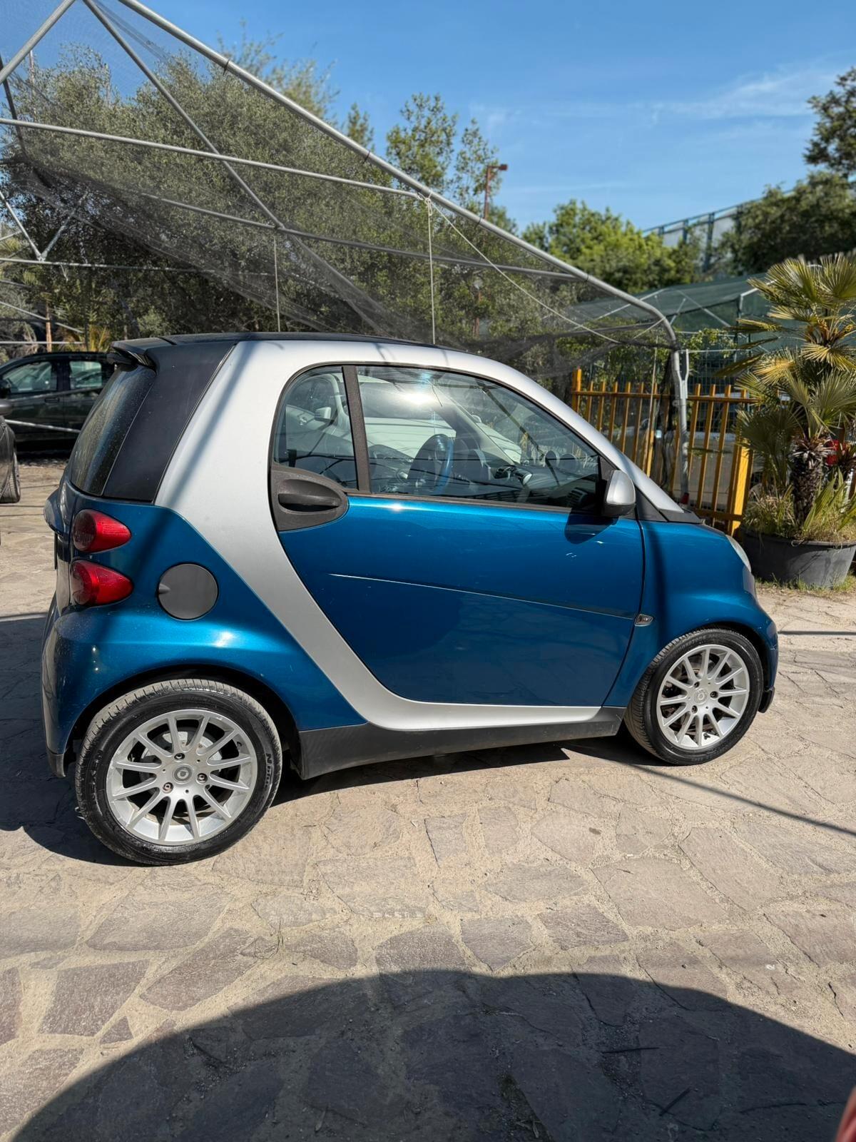 Smart ForTwo 1000 52 kW coupé passion