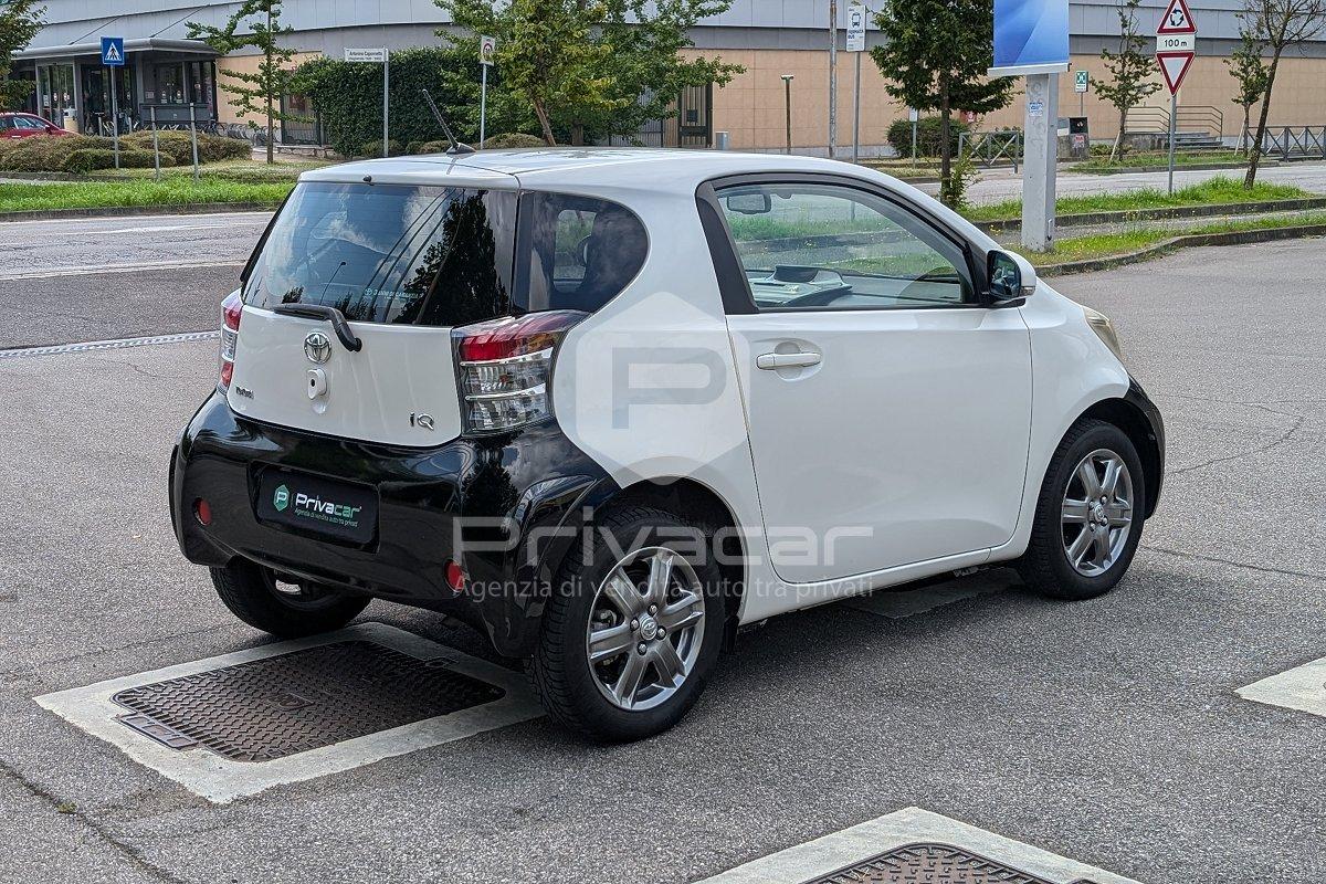 TOYOTA iQ 1.0 Sol