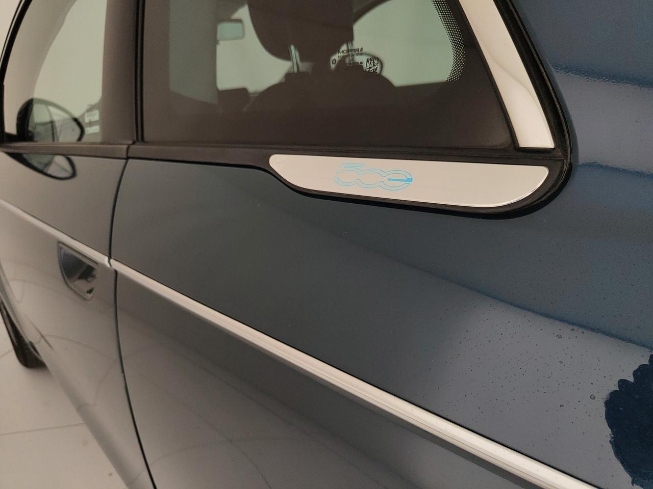 Fiat 500 500e Berlina 42 kWh Icon