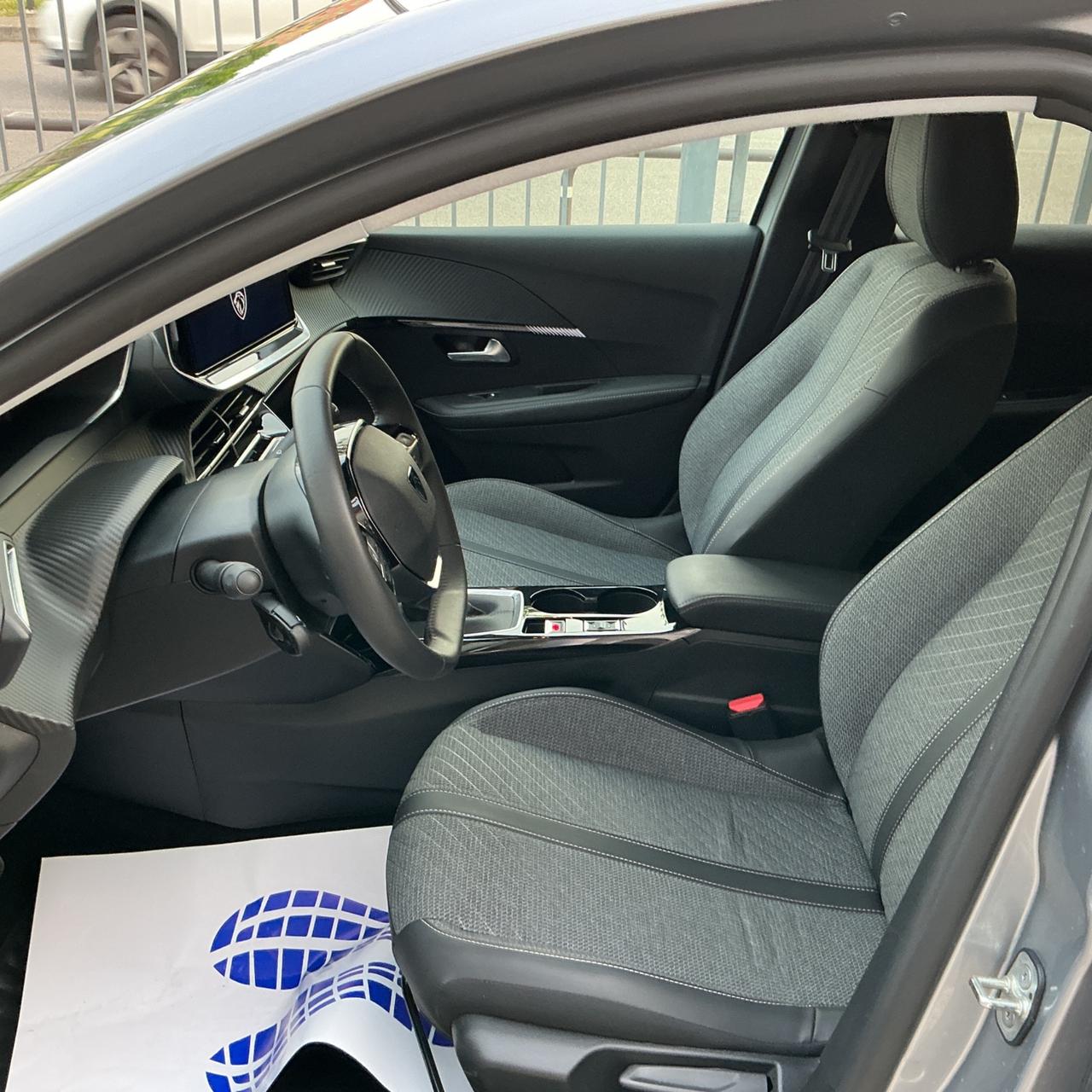 Peugeot 208 PureTech 100 Stop&Start 5 porte Allure - KM 15.000