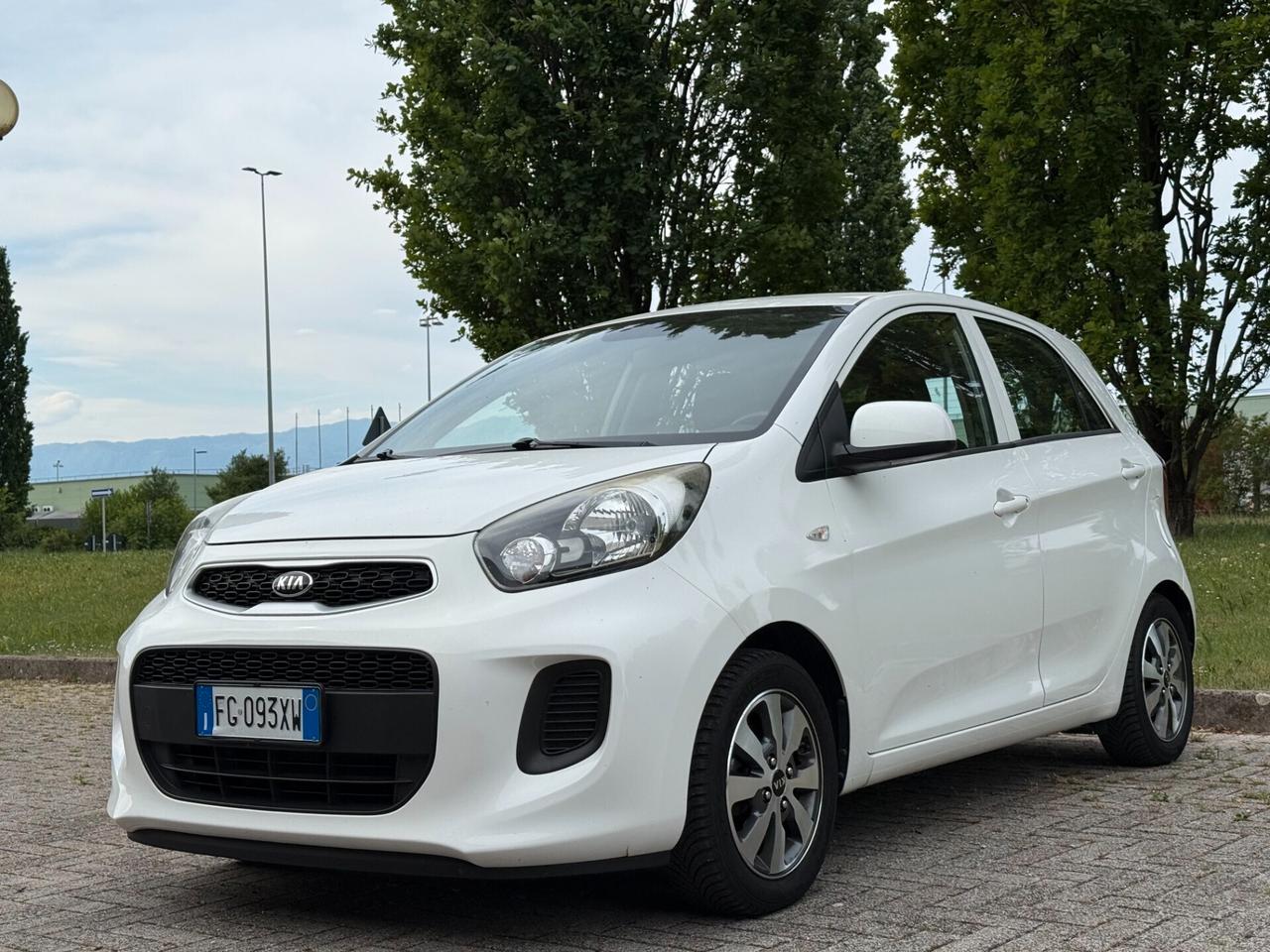 Kia Picanto Picanto II 2011 1.0 Active Collection Gpl 67cv 5p