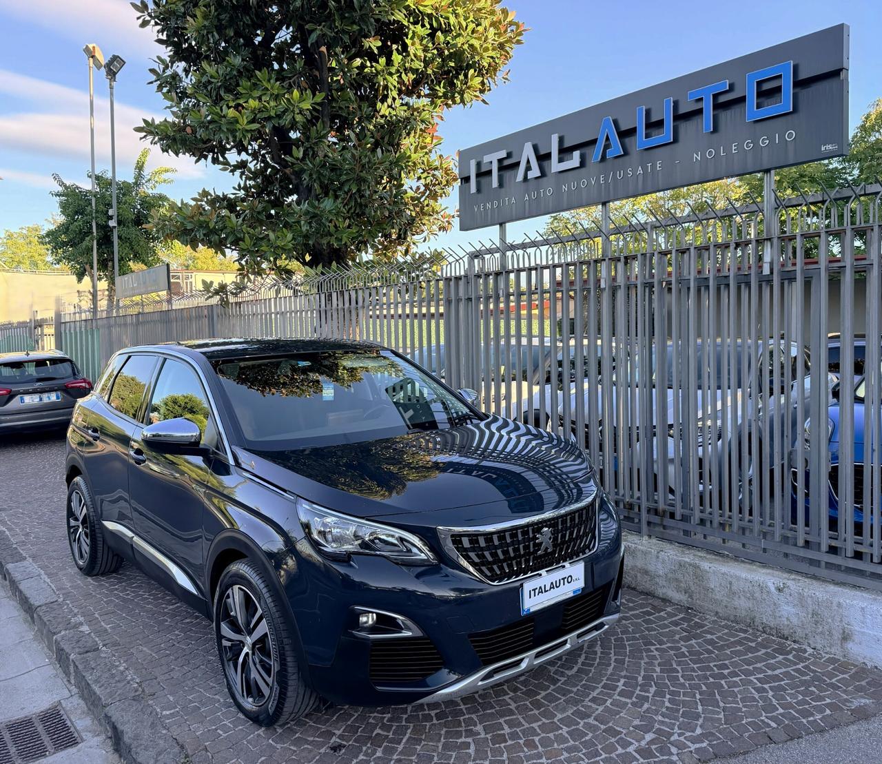 Peugeot 3008 BlueHDi 130 S&S EAT8 Business