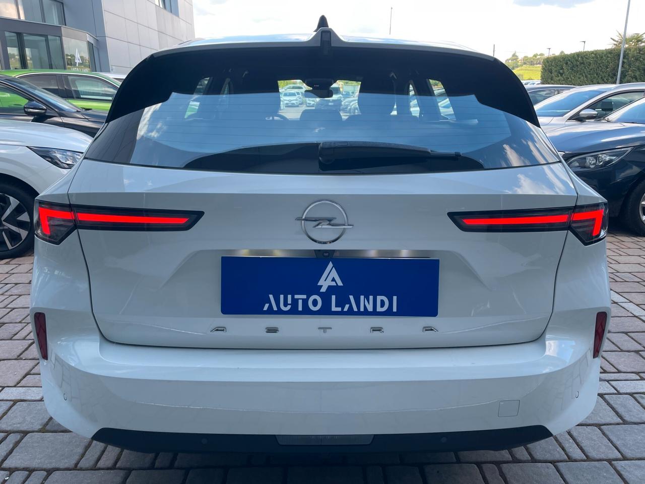 Opel Astra 1.5 Turbo Diesel 130 CV AT8 Sports Tourer Edition