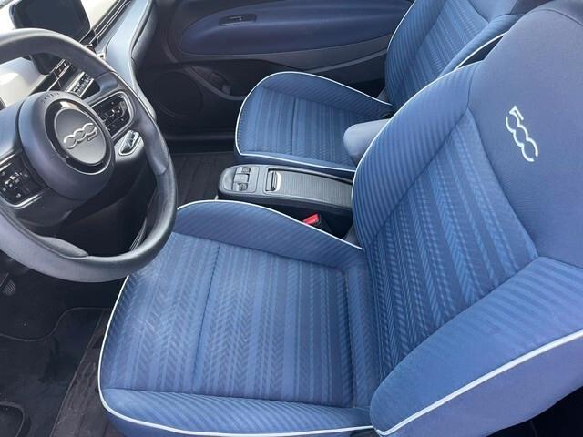 Fiat 500 500e Berlina 42 kWh Passion