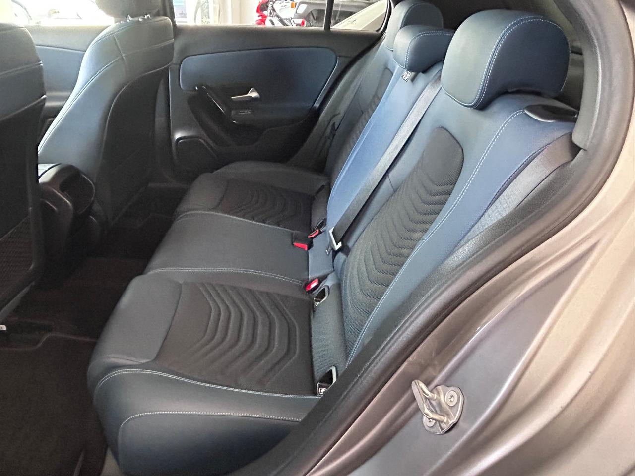 Mercedes-benz A 180 d Automatic Premium