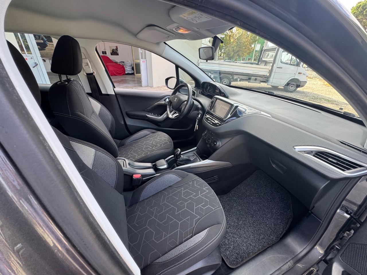Peugeot 2008 BlueHDi 100 Active