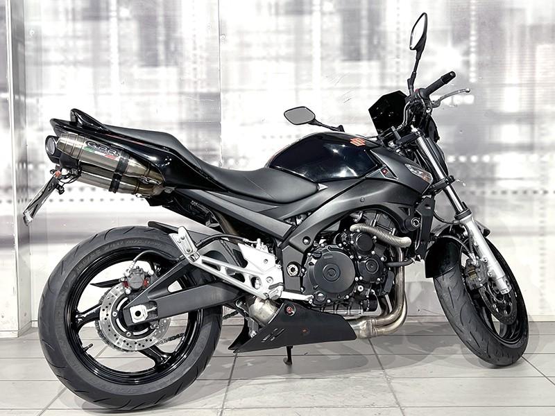 Suzuki GSR 600