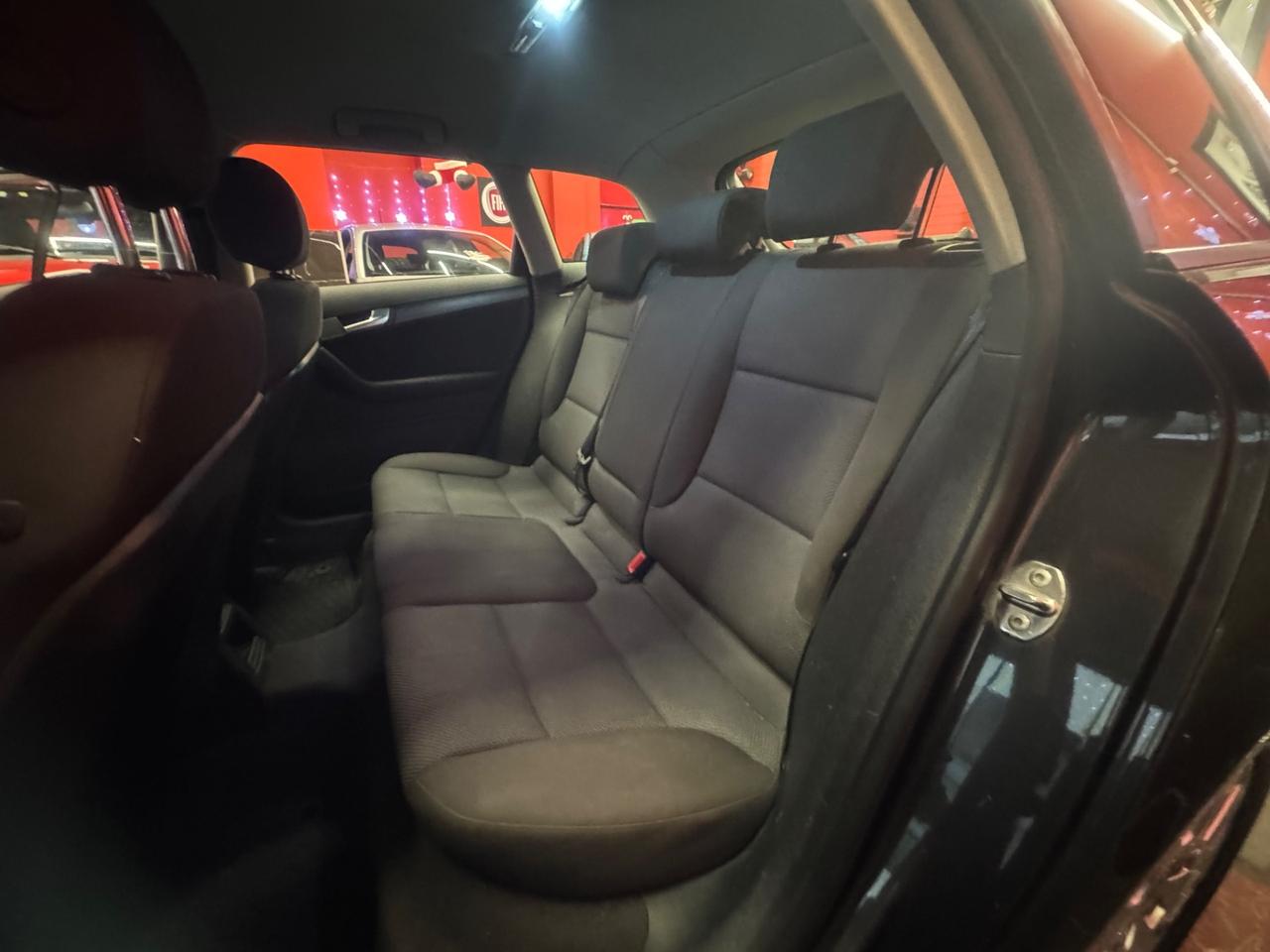 Audi A3 SPB 1.6 TDI 105 CV CR Ambition