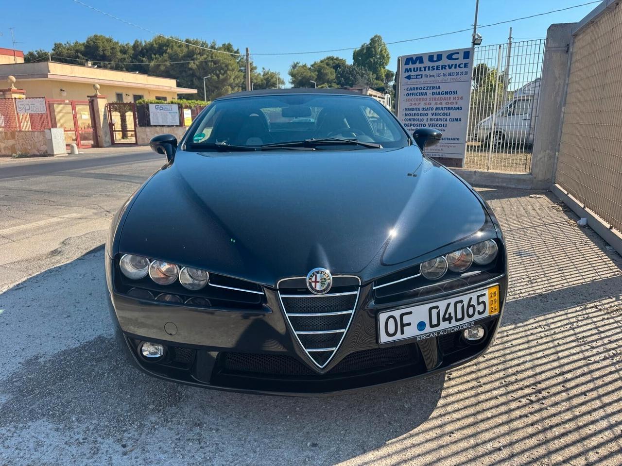 Alfa Romeo Spider 1750 TBi